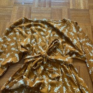 Anthropologie Mustard and White Knit Top